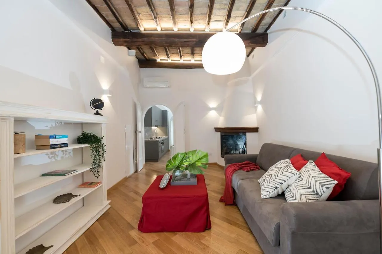 Apartment Downtown_Blossom With Small Terrace Rome
